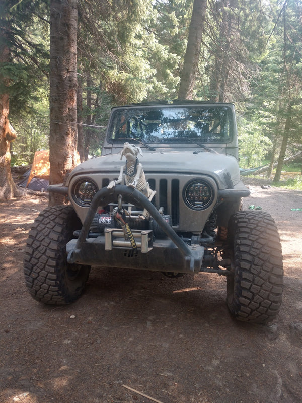 How to install jeep jk jku halo led headlights//The Jeep Headlight Install //Halo Lights //Jeep JK LED projector halo headlight install.